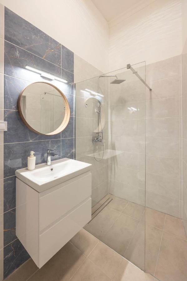 Luxurious Central Grand Home W/ 3Bedrm 2Bathrm Βουδαπέστη Εξωτερικό φωτογραφία